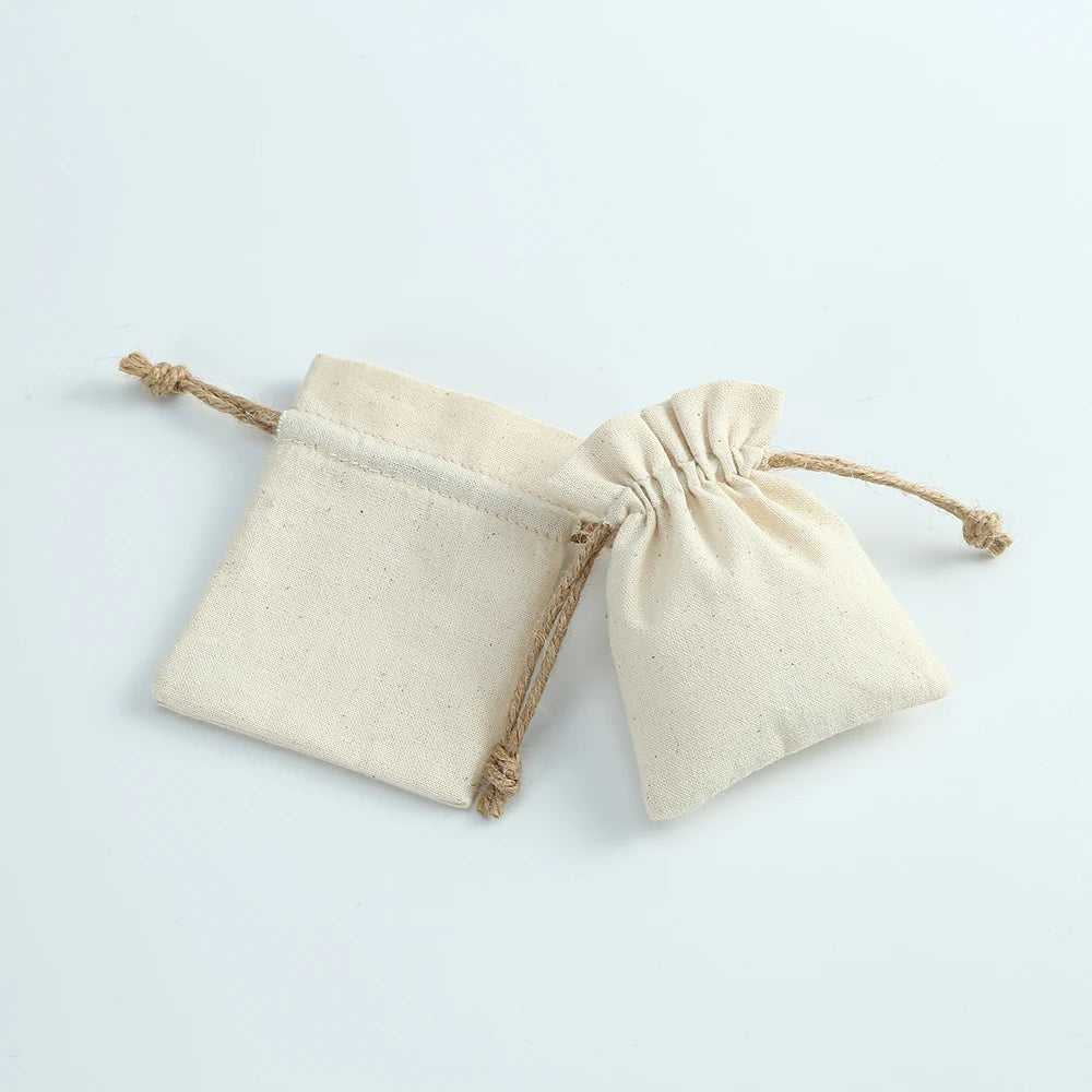 50pcs Cotton Burlap Jewelry Bag Small Nature Canvas Bags for Necklace Earring Ring Pouch Wedding Christmas Party Candy Gift Bag